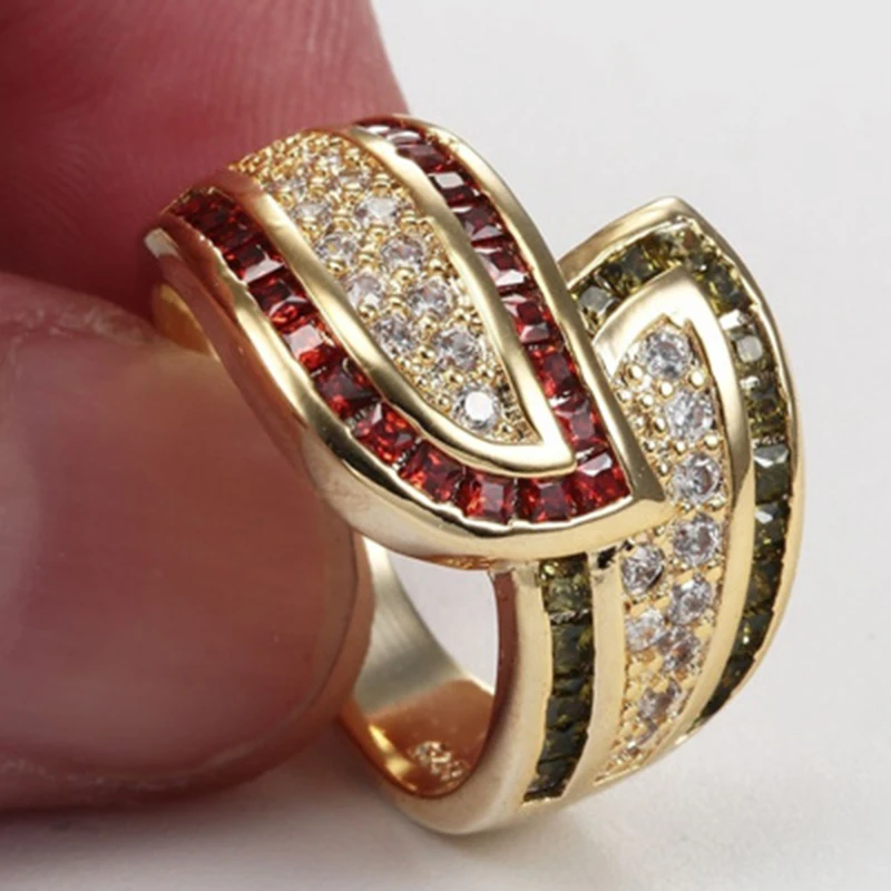 

MFY Luxury Staggered Micro Pave Stone Ring For Women Men Fashion Red Wedding Ring Good JewelleryNew store specials