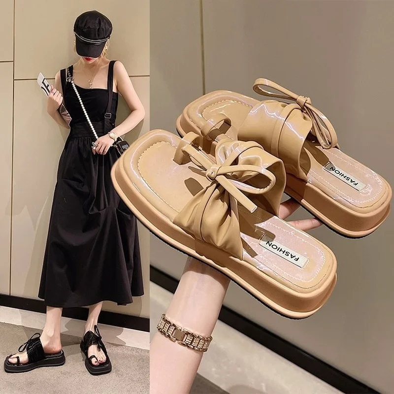 

French Sponge Cake Thick-soled Sandals and Slippers 2022 New Summer Bow Clip Toe Wear Ins Tide Flip-flops Women's Shoes