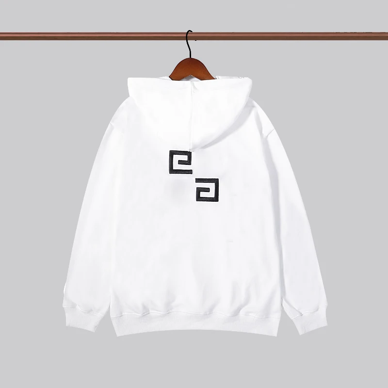 Женский хлопковый свитшот с вышивкой в готическом стиле |