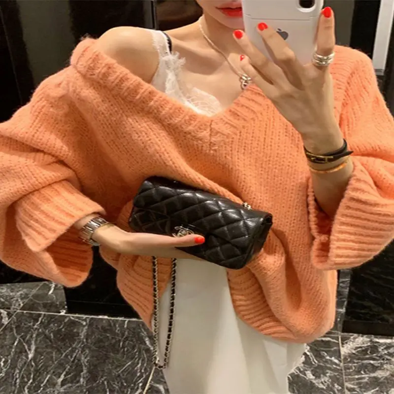 

Fashion Women Sweater 2022 Autumn And Winter Loose Bat Sleeves Lazy V-neck Sweater Sweater Women