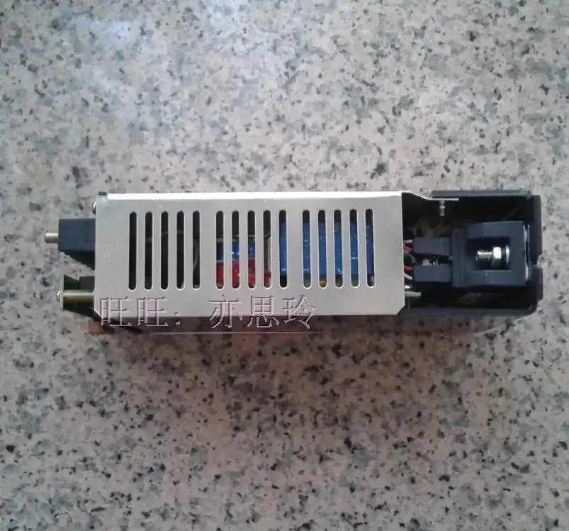 Прибор температуры Yuyao Gongbao Boutique Встроенный электрический регулятор напряжения и