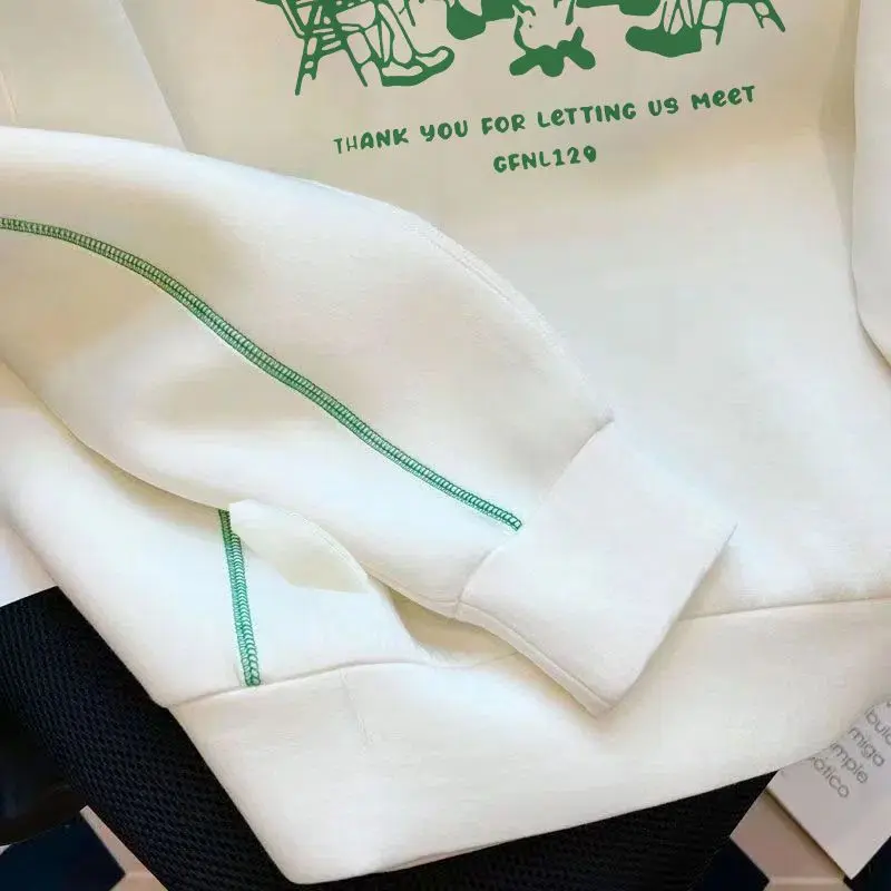 Рисунок 4 - Осенне-зимняя утепленная толстовка