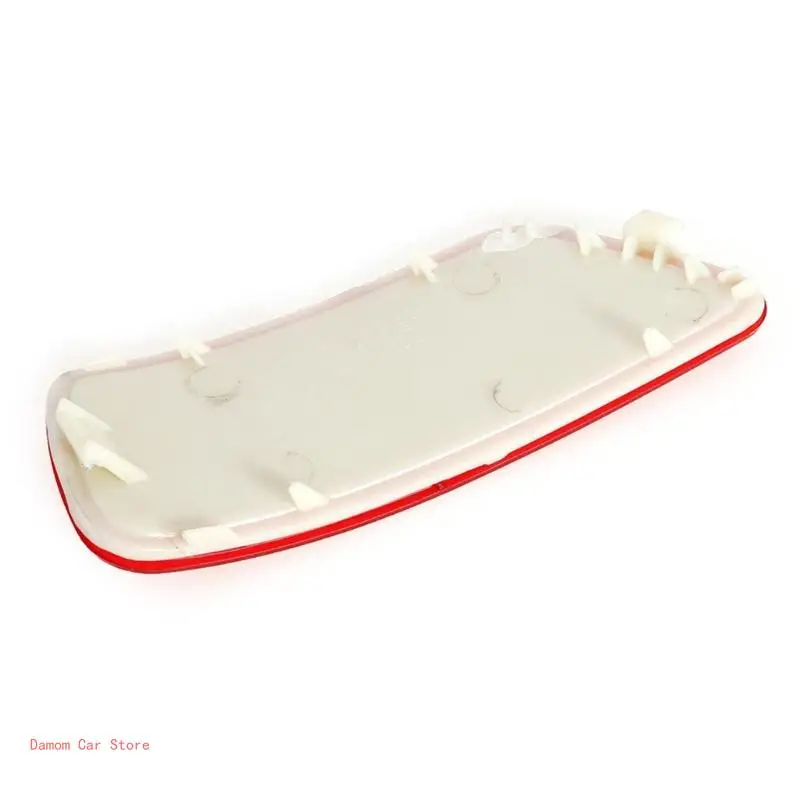 Отражатель отделки заднего бампера с пластиковой линзой 57010720AC 57010721AC