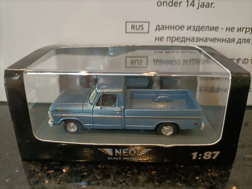 

Neo 1 87 F-Series Blue Resin 4WD Simulation Pickup Truck Model