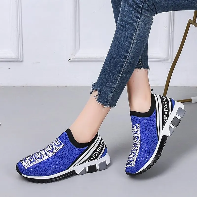 

2022 Summer New Women's Breathable Mesh Sports Casual Shoes Shiny Crystal Decorative Cover Foot Flat Sole Versatile Single Shoes