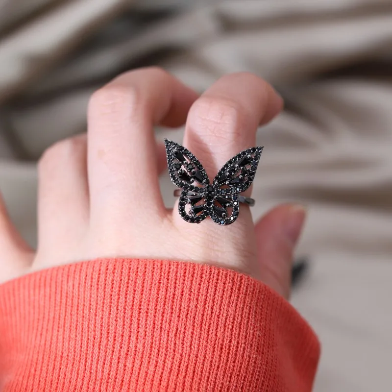 

Korea New Fashion Jewelry Delicate Copper Set Zircon Black Small Butterfly Ring Elegant Women's Daily Work Opening Accessories