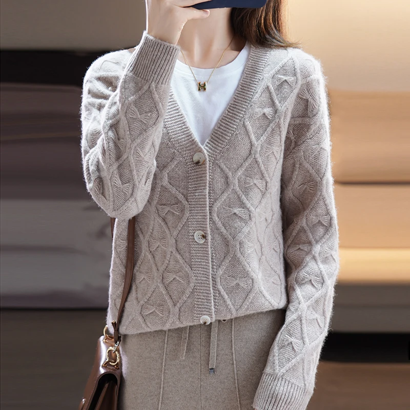 22 Autumn And Winter New Cashmere Sweater Ladies Cardigan V-Neck Solid Color Diamond Pattern Pure Wool Knitted Fashion Loose Top