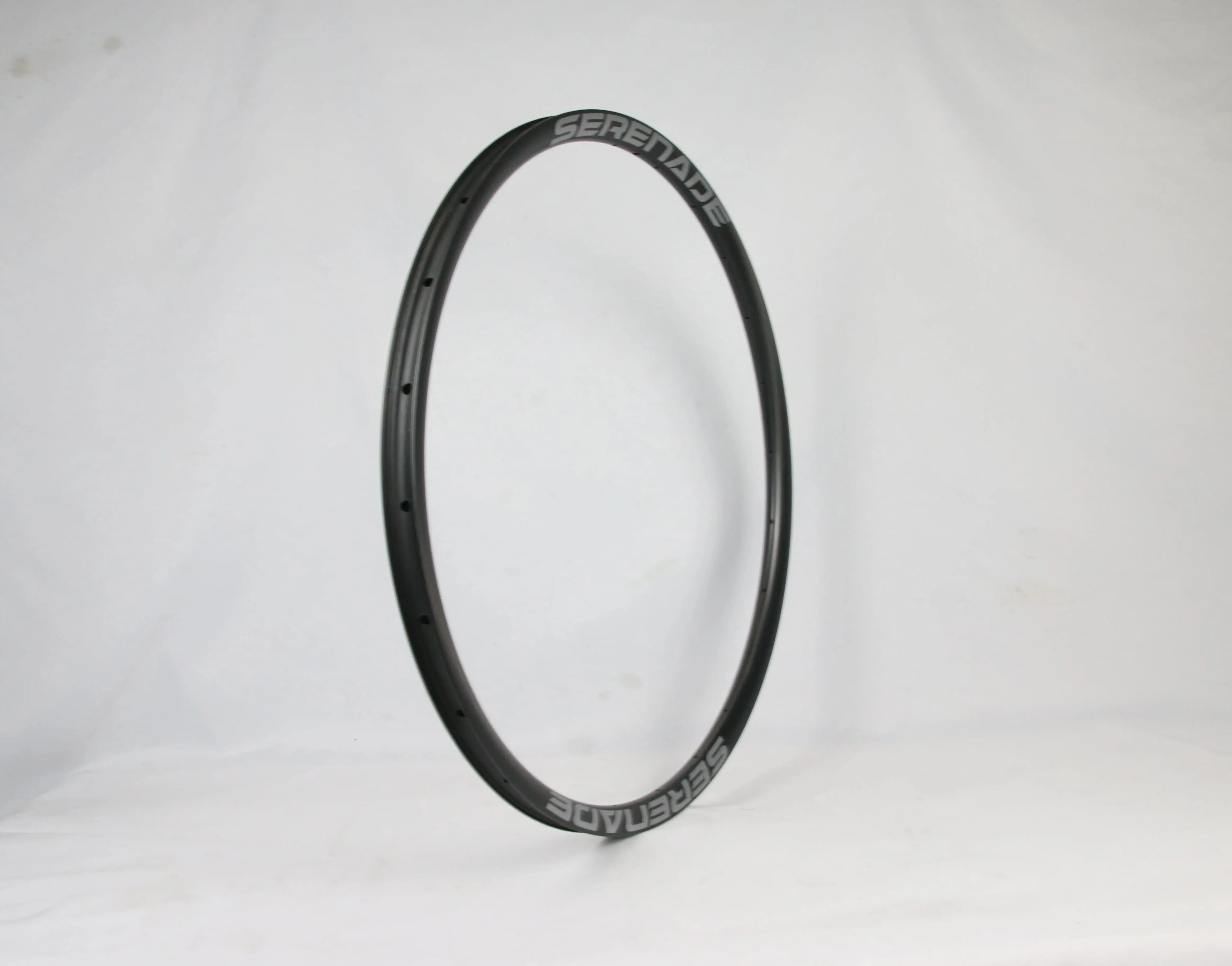 Serena D411CB-D412CB Карбоновое колесо с прямой скоростью: модель комплекта колес D 411cb-d 412cb