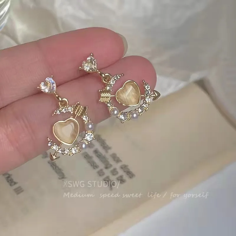 Love Of The Seine "French Cupid Love Earrings Opal Stud Earrings Super Flash Female Design Sense