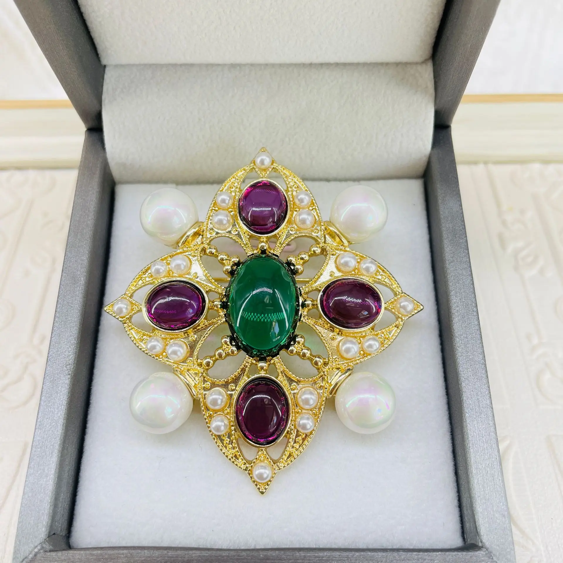 

Carved Multicolored Pearl Brooch Pendant Byzantine Colored Imitation Glass Medieval Cross Pin Women's Brooch