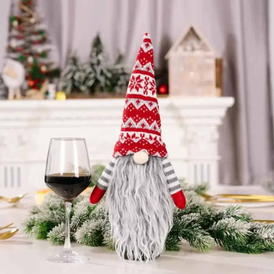 Рождественские чехлы для винных бутылок