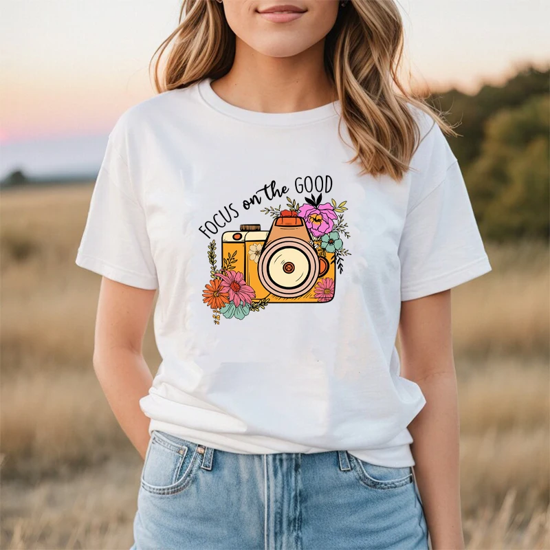 Цветная термонаклейка на футболки с изображением цветов