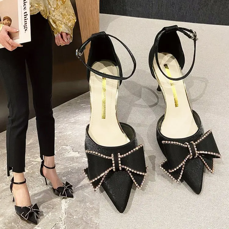 

Сандалии женские на среднем каблуке, красивые босоножки с острым носком и бантом, туфли со стразами, тонкий каблук, лето