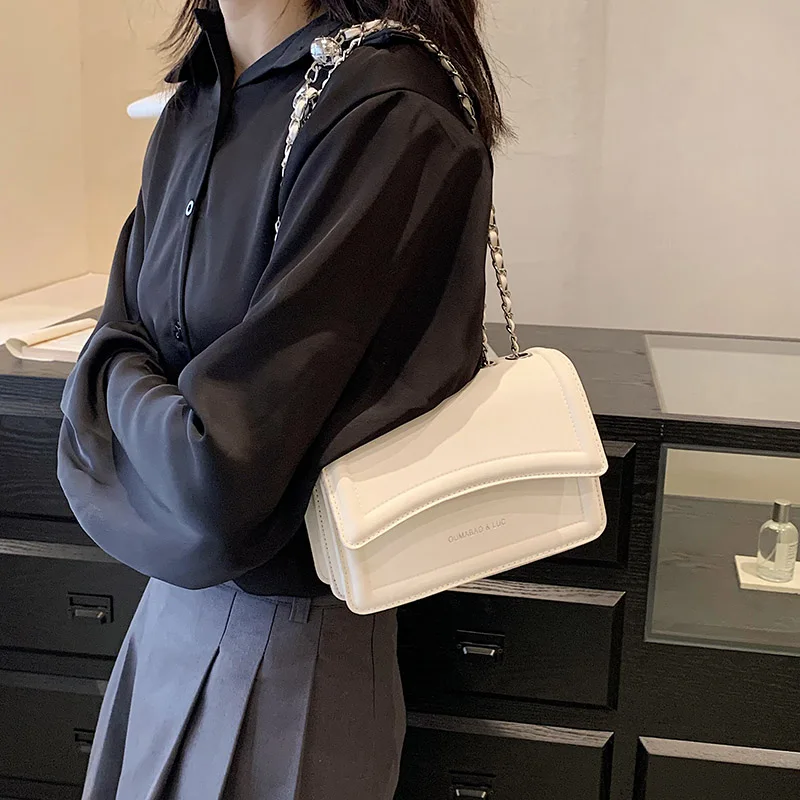 LEFTSIDE Mini Flap Bags For Women 2023 Trend Designer PU Leather Handbags And Purses Fashion Solid Color Chain Crossbody Bag