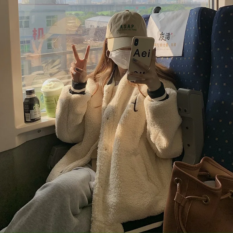 Sweet Girl 2023 New Lamb Wool Quilted Baseball Uniform Jacket Female Autumn and Winter Korean Loose Warm Thick Furry Jacket