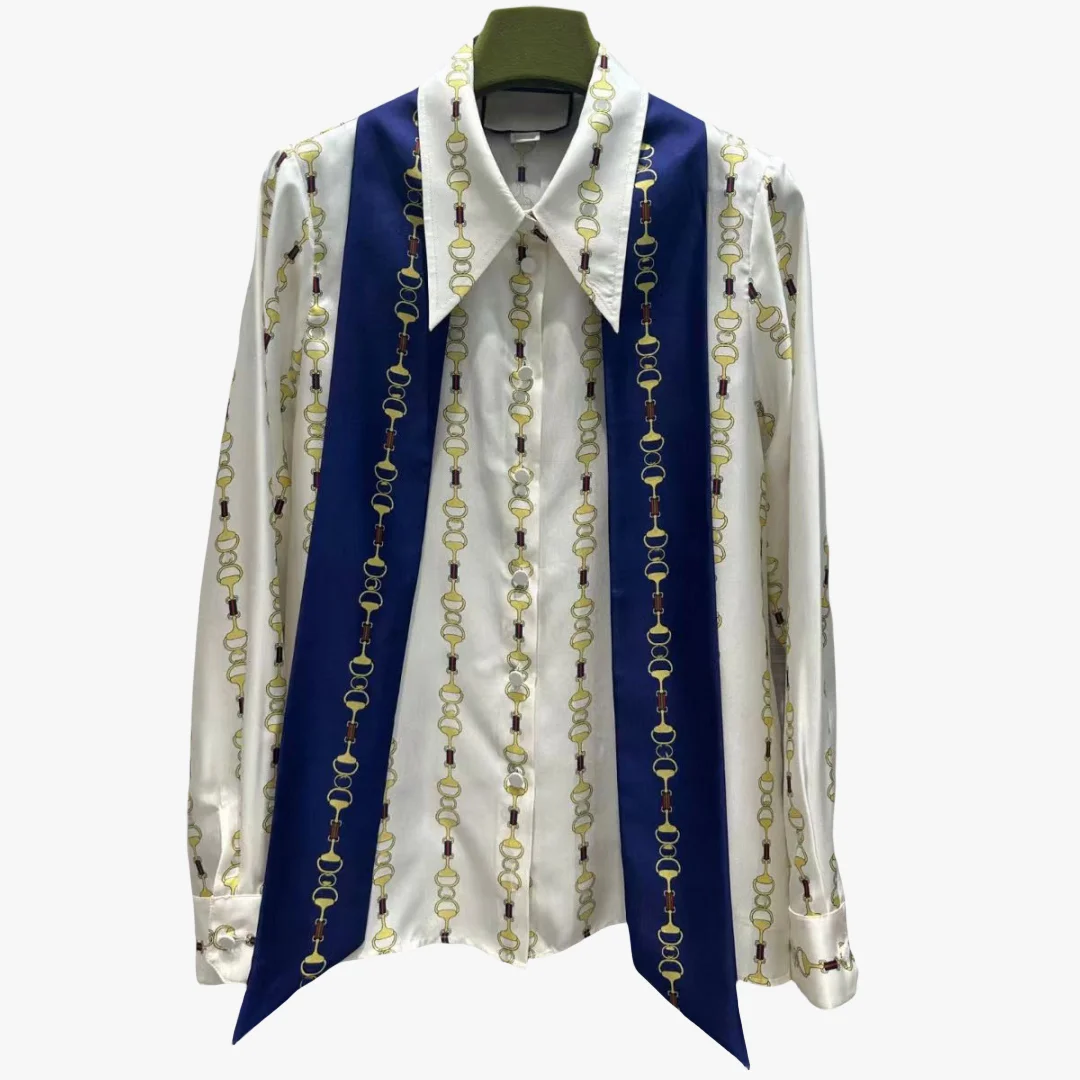 

2023 Autumn And Winter New Fashion Fit Slim Chain Printed Silk Shirt Delivery Small Silk Scarf