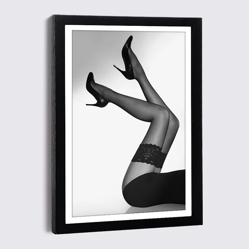 

Nordic Family Photo Frame Wall Stockings Woman Canvas Poster and Prints 9x13 21x30 Black Wood Frame Luxury Decor Painting Frames