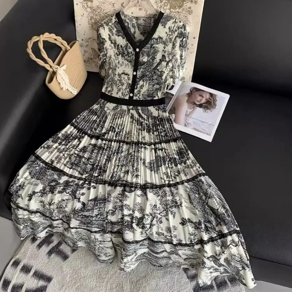 Плиссированное Платье Новинка лета 2024 модные повседневные плиссированные