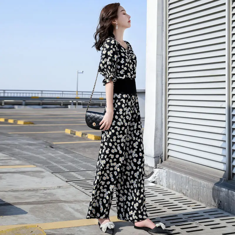 

2022 Summer Women's New Fashion Suits Female Chiffon Wide Leg Pants + Short Sleeve Casual Tops Ladies Printed 2 Piece Sets P41