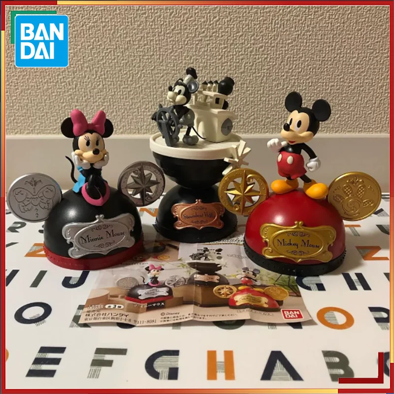 

Фигурки героев мультфильма «Пароход» и Минни Маус