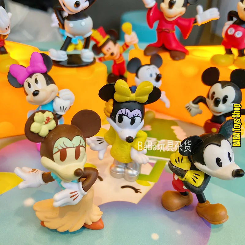 

Retro Nostalgia Mickey Mouses Minnie Mousess Anime Action Figure Toy Model Collecation Ornament Kids Gifts