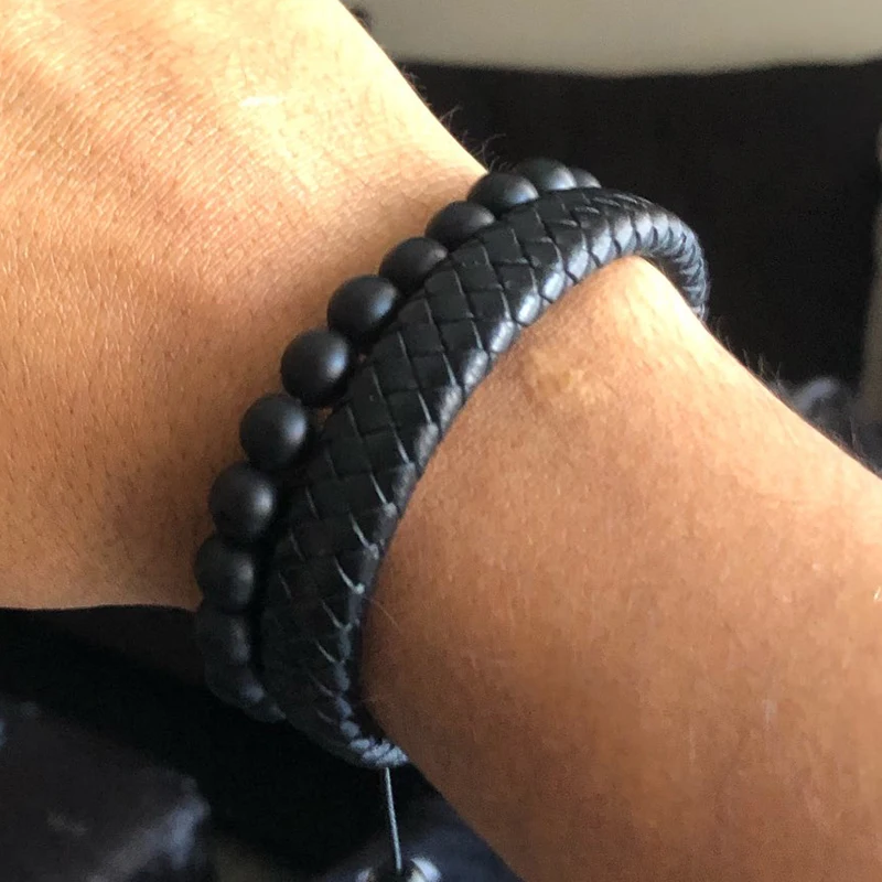 Мужской кожаный браслет с застежкой из нержавеющей стали |