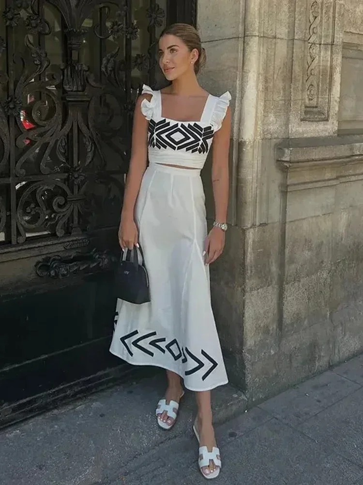 Женский Комплект Из Двух Предметов: Топ С Геометрическим Принтом И Бретелями.