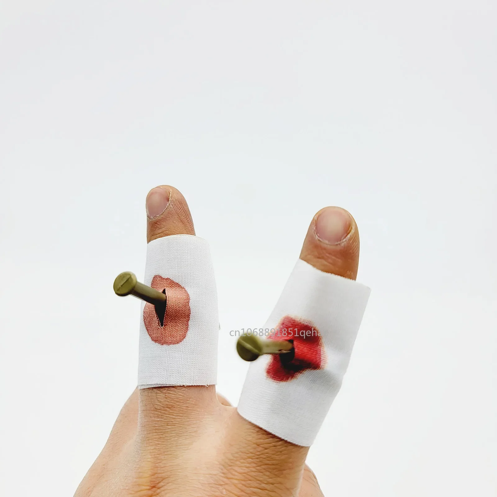 Игрушка-шалость для поддельных ногтей через палец детская новинка волшебный