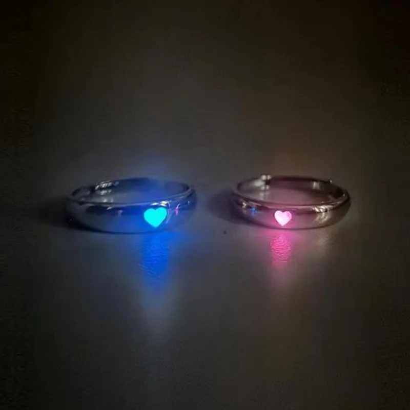 

Trendy Heart Luminous Finger Ring for Women Men Adjustable Glowing In Dark Couple Wedding Bands Jewelry Lovers Gift Accessories