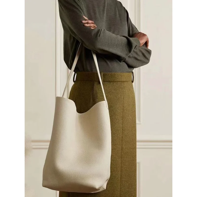 Casual Soft Skin Tote Large-capacity Bucket Bag Advanced Sense Niche Ladies Casual Commuter Portable Shoulder Bag 2023 Summer