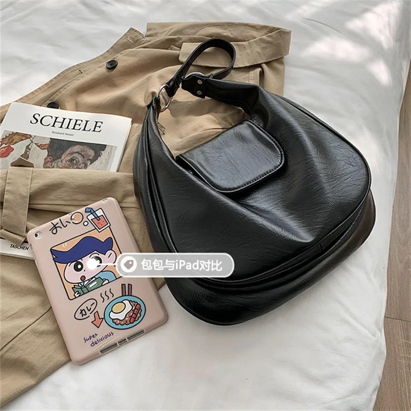 2022 New in Retro Color Solid Women Shoulder Bag Large Capacity Versatile Soft Leather Buckle Handbag Underarm Crossbody Bag