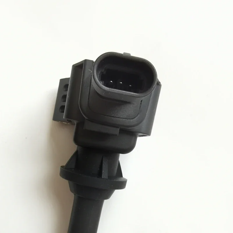 Катушка зажигания двигателя для FAW Besturn B50 B70 B90 X80 1 8/2 0/2 3 F01R00A042 |