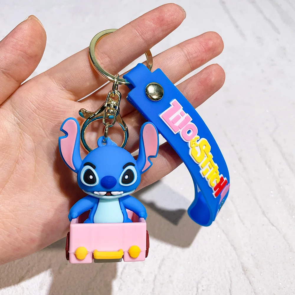 Фото Брелок Lilo & Stitch, серия автомобилей, милая кукла, серия для скейтбординга, кулон, стежка, гаражный комплект, новогодний рождественский подарок, 5 см №5