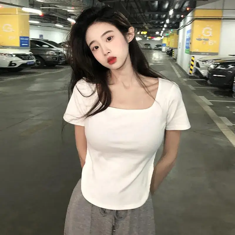 

Short sleeved T-shirt women's summer new Korean version slim fit and slim casual bottomed shirt student minority Spice Girl Fash