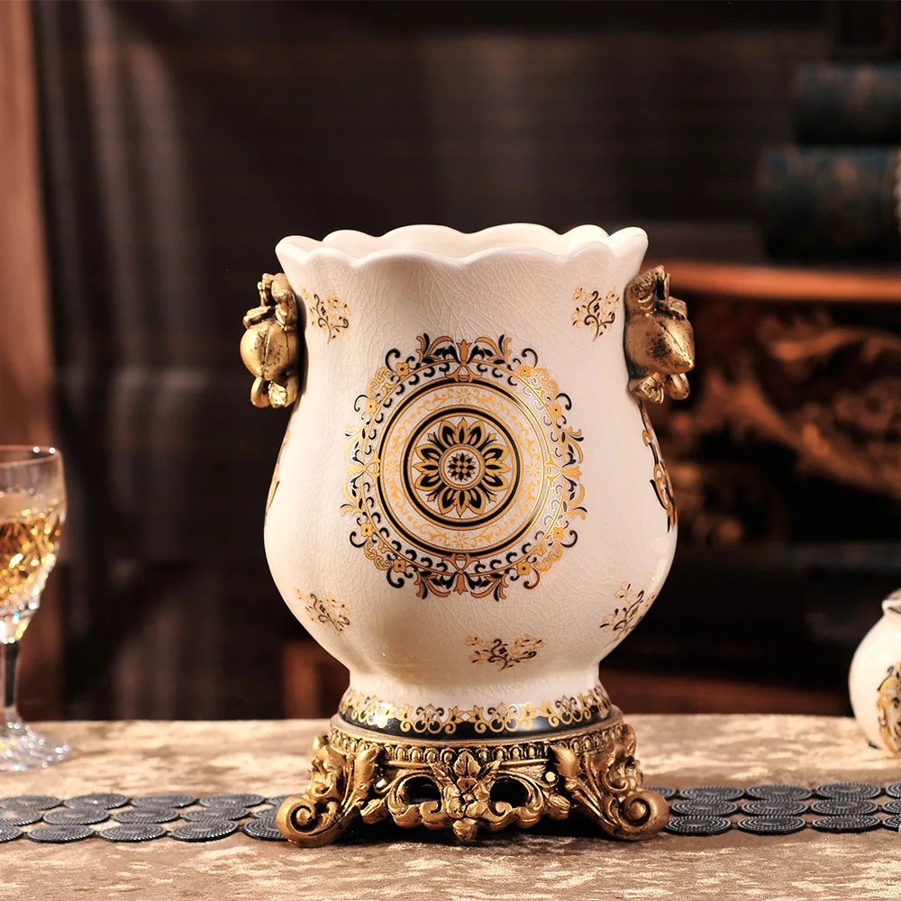 

Chinese Traditional Vases Jingdezhen Ceramic Vintage Vase Fine Smooth Surface Furnishing Articles Vase Decoration Household