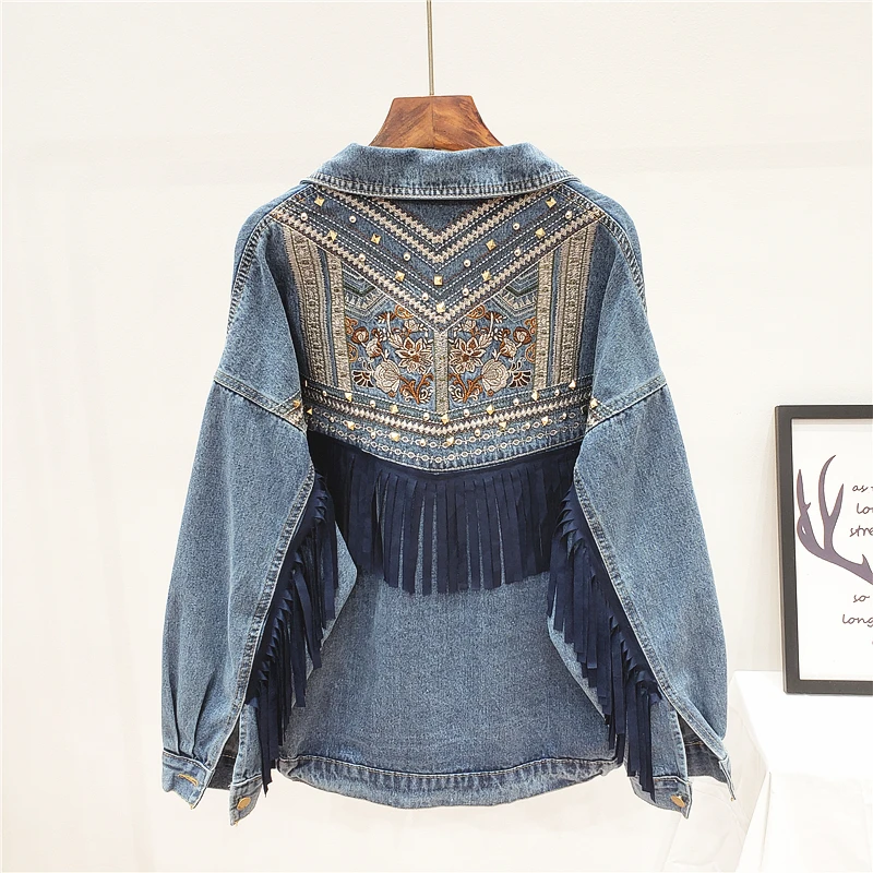 

Bohemia Rivet Embroidery Tassels Denim Jacket Women Cowboy Outerwear Spring Autumn Vintage Blue Big Pocket Jeans Jacket Female