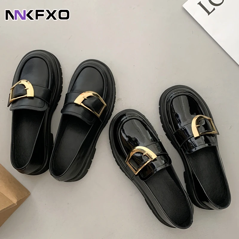 

Туфли женские демисезонные на платформе, с металлической квадратной пряжкой