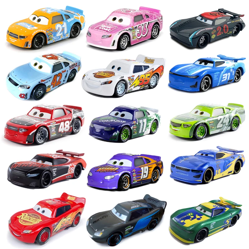 Zestaw metalowych samochodzików Disney Pixar Cars 2 i 3 dla dzieci w wieku 4-12 lat McQueen Lightning Diecast Model bez baterii
