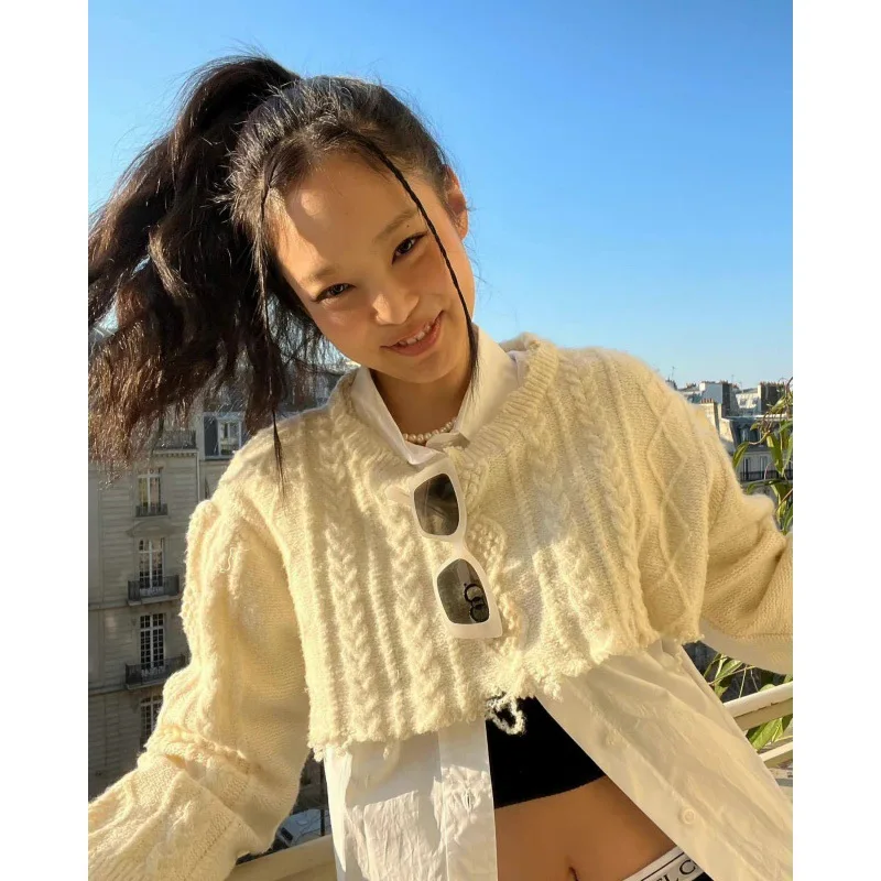 

Kpop Jennie корейский Весенний Новый Модный Белый Свободный дикий Повседневный Футболки блузы-топы + короткий вязаный пуловер свитера Женский к...
