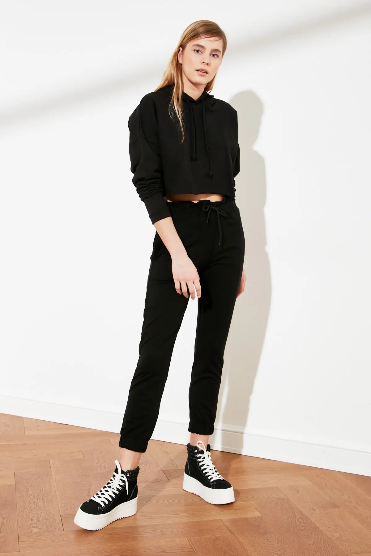 Трикотажные тренировочные брюки TWOSS21EA0014 |