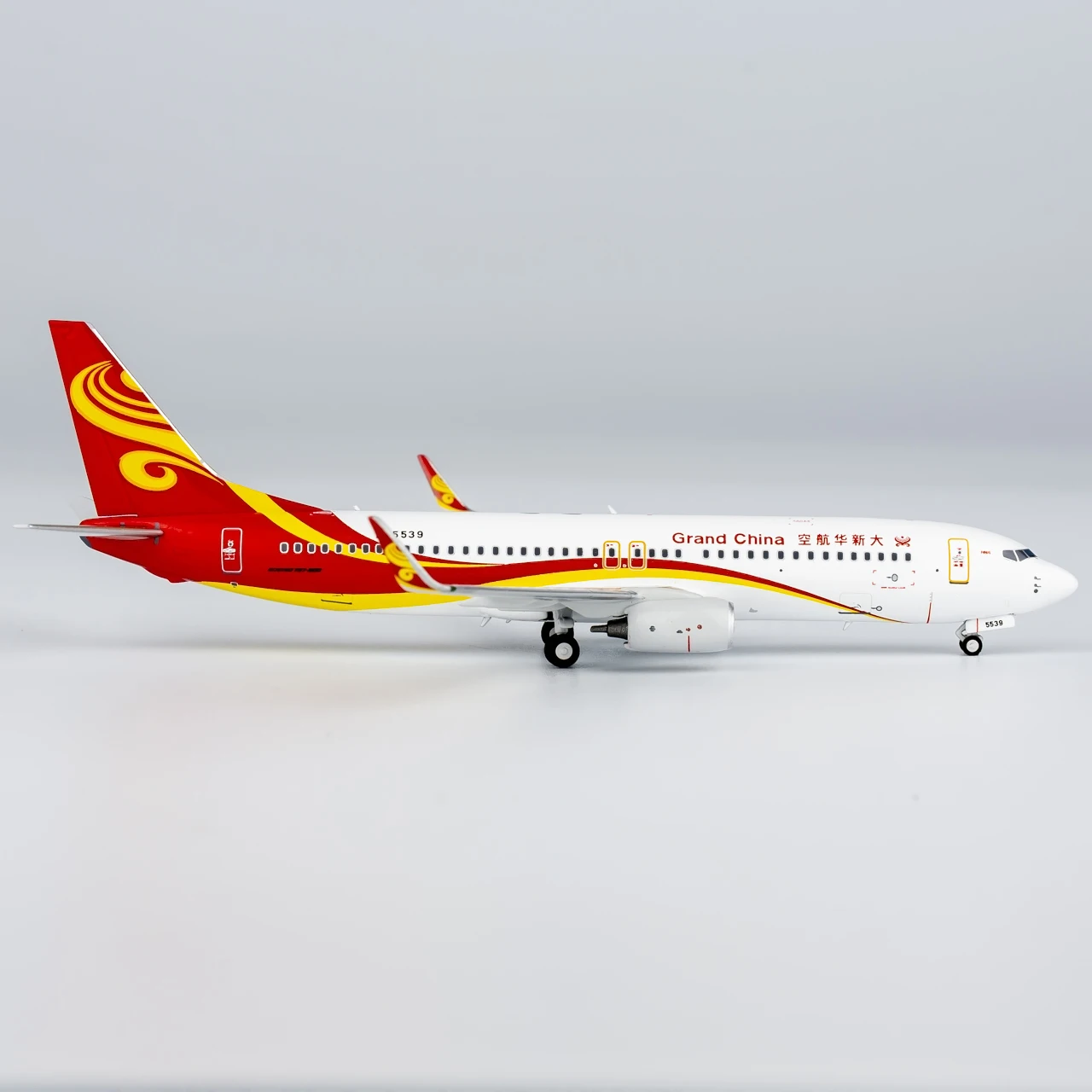 58191 Коллекционный самолет из сплава в подарок модель NG 1:400 Grand China Air Boeing B737-800 литой