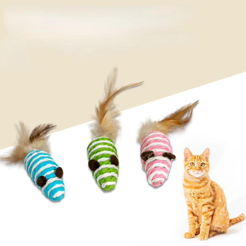 

New Pet Supplies Cat Toy Sisal Ball Mouse with Built-in Bell Feathers Mouse Cat Scratch Bite Cat Toy Pet Teeth Grinding Toys