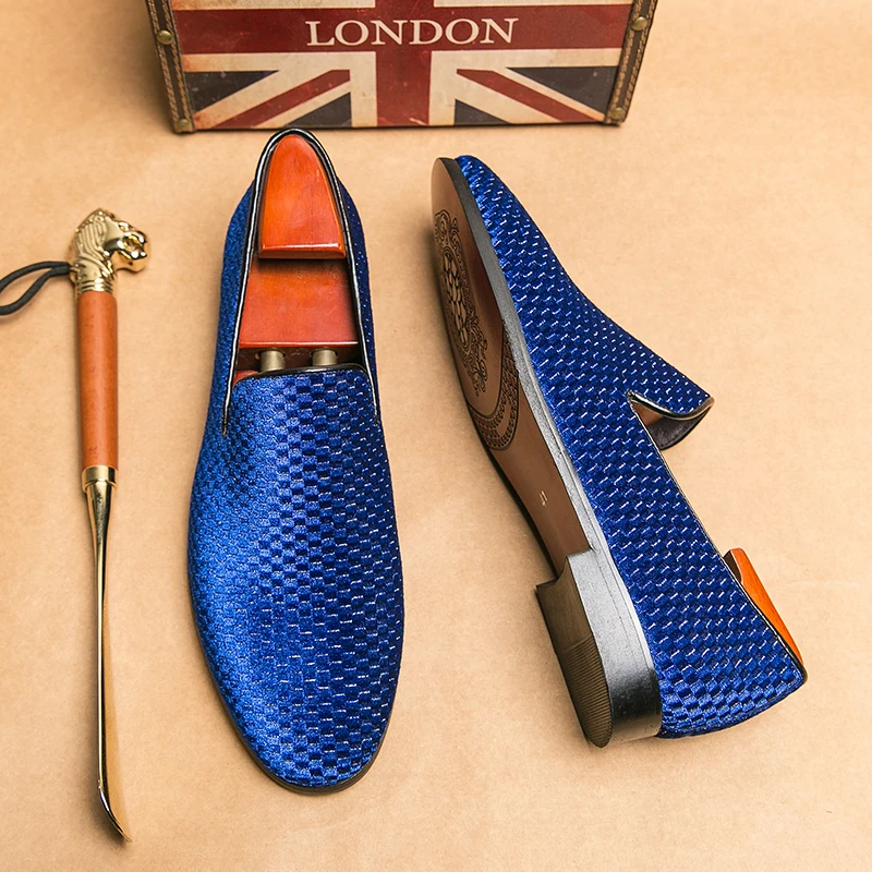 Рисунок 3 - Лоферы мужские с красной подошвой