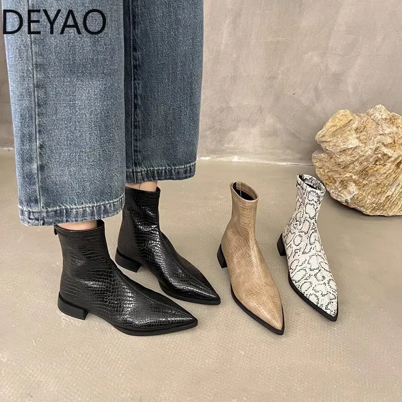 

Женские ботильоны с узором под змеиную кожу, с острым носком, на молнии сзади, повседневные короткие ботинки на низком каблуке, новинка 2023
