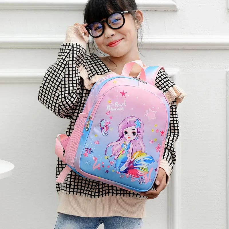 Рисунок 5 - Детский школьный портфель с героями мультфильмов