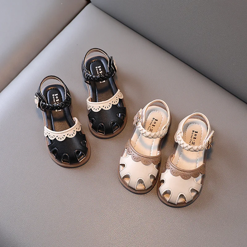 

Non-slip Soft Princess Girls Leather Summer Sandals 2023 Black Beige Toddler Girls Outdoor Shoes Cut-out Beach Sandals