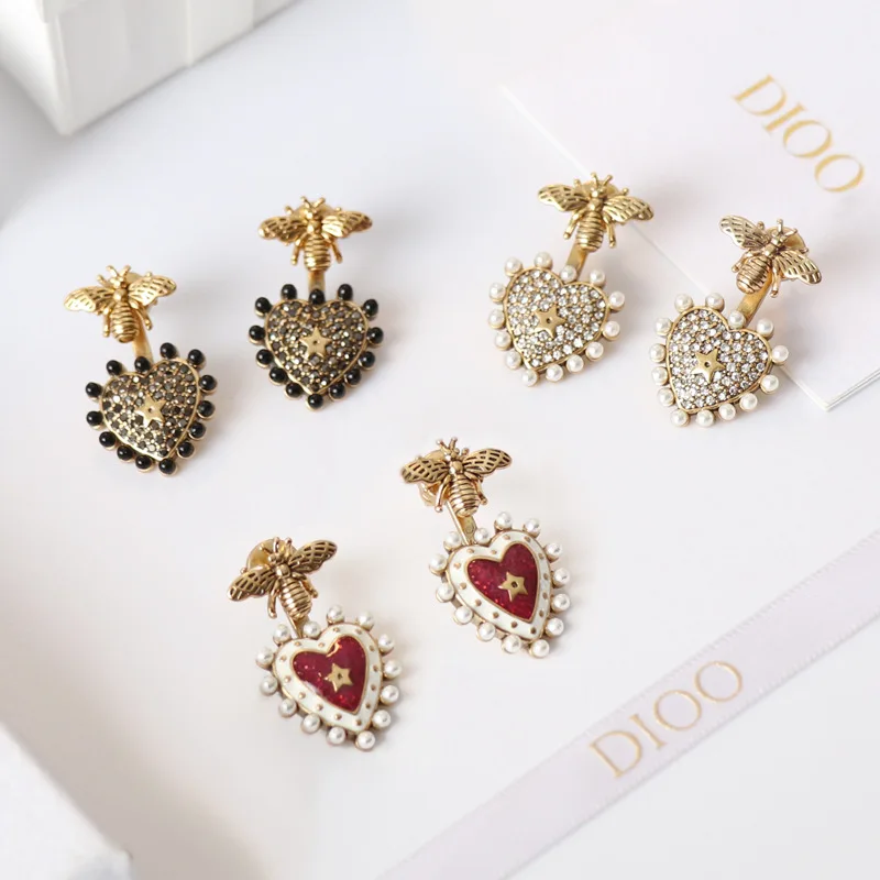 

Bee Earrings for Women Beautiful Pearl Heart Shape Stud Earrings with Rhinestone Fashion Luxury Accessories
