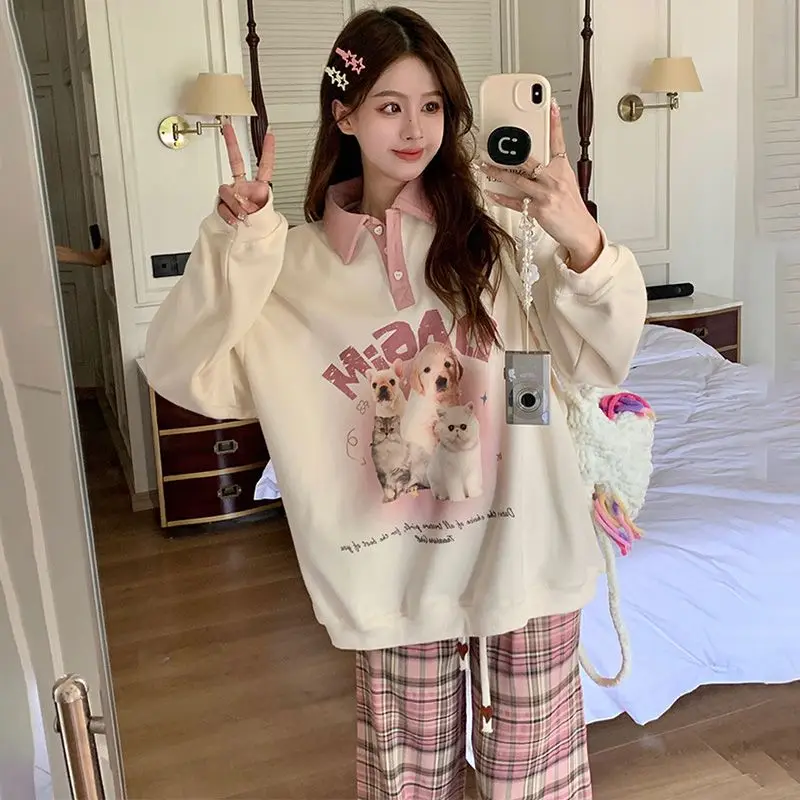 Комплект из двух предметов: свитер с длинным рукавом и воротник-поло брюки