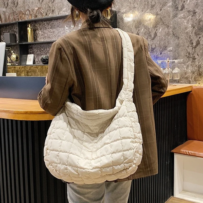 

Lattice Pattern Shoulder Bag Space Cotton Handbag Women Large Capacity Tote Bags Feather Padded Ladies Quilted Shopper Bag