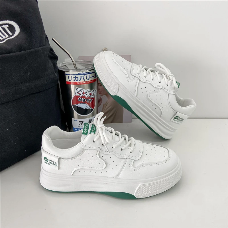 

New Women Leather Casual Shoes 2023 Autumn Fashion Flats Skateboard Shoes Girl Breathable Leather Sneakers